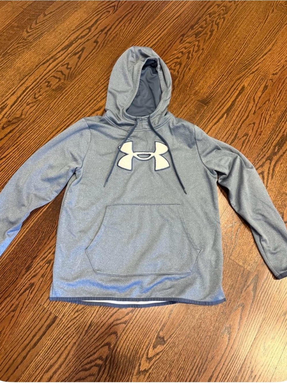 Under Armour men's pullover hoodie, size Large